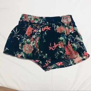Flowy shorts